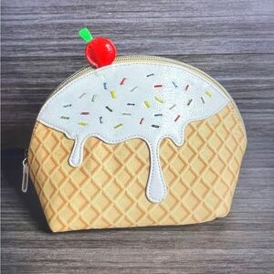 Authentic rare, Betsy Johnson KITSCH novelty, ice cream sundae bag.